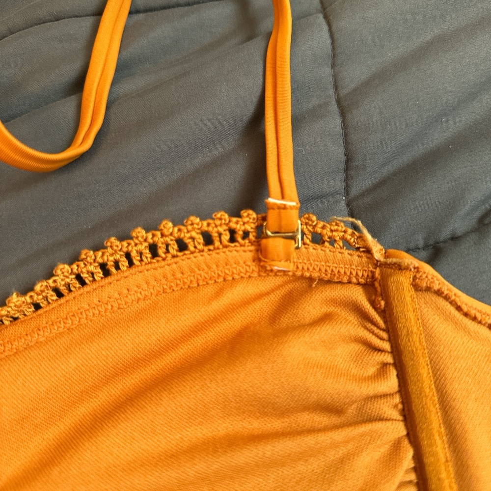 Bikini Set - Picture 4 of 8